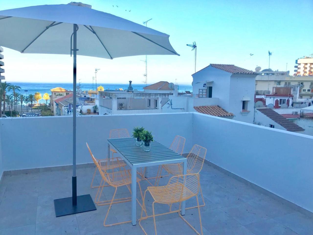 Lujoso Duplex En La Playa Con Vistas Al Mar Apartment Torremolinos Luaran gambar